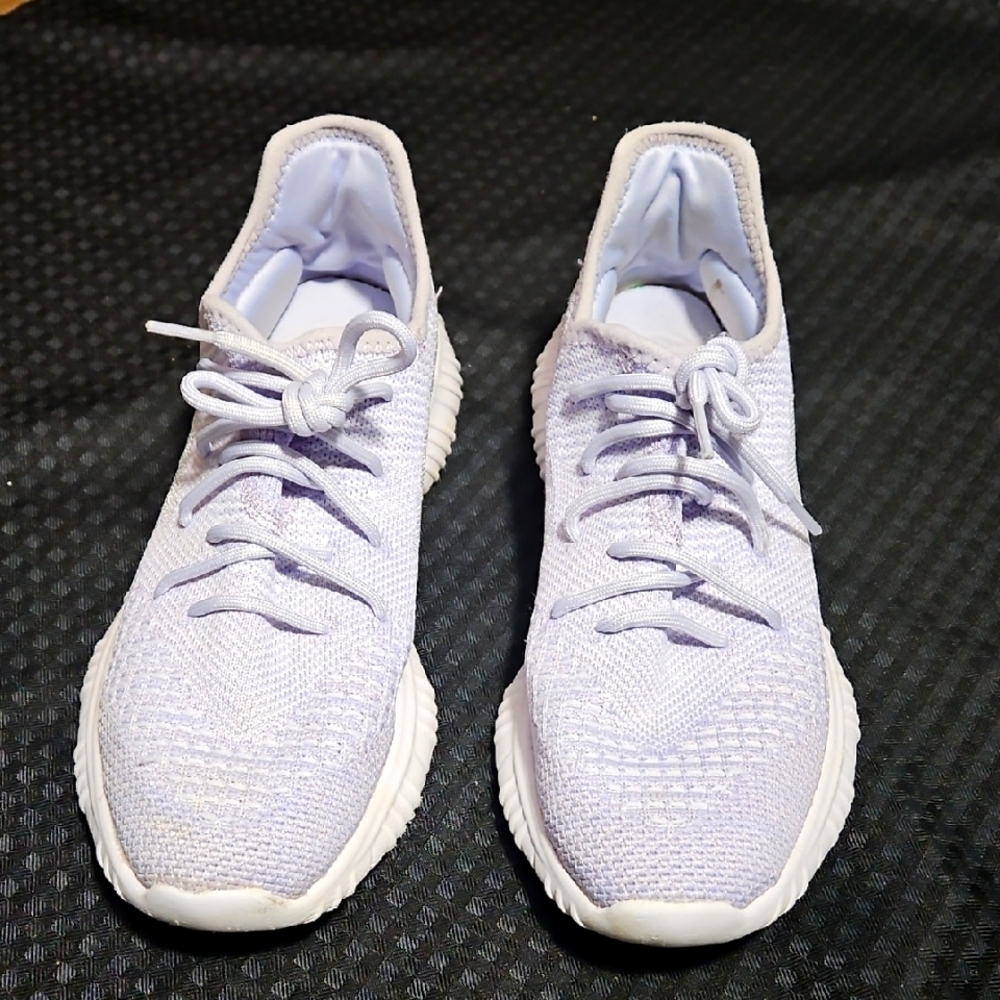 Avia, Lavender Sneakers, Ladies Size 9, Mesh, Memory Foam